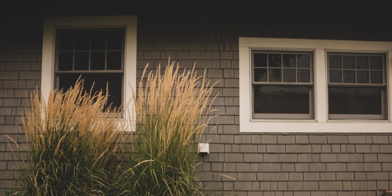 Uncover the Secrets to Choosing the Best Cape Cod Siding Contractor